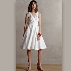 Anthropologie Collette Dinnigan Pleated Lace Trellis Dress sz 6. Off-white cream